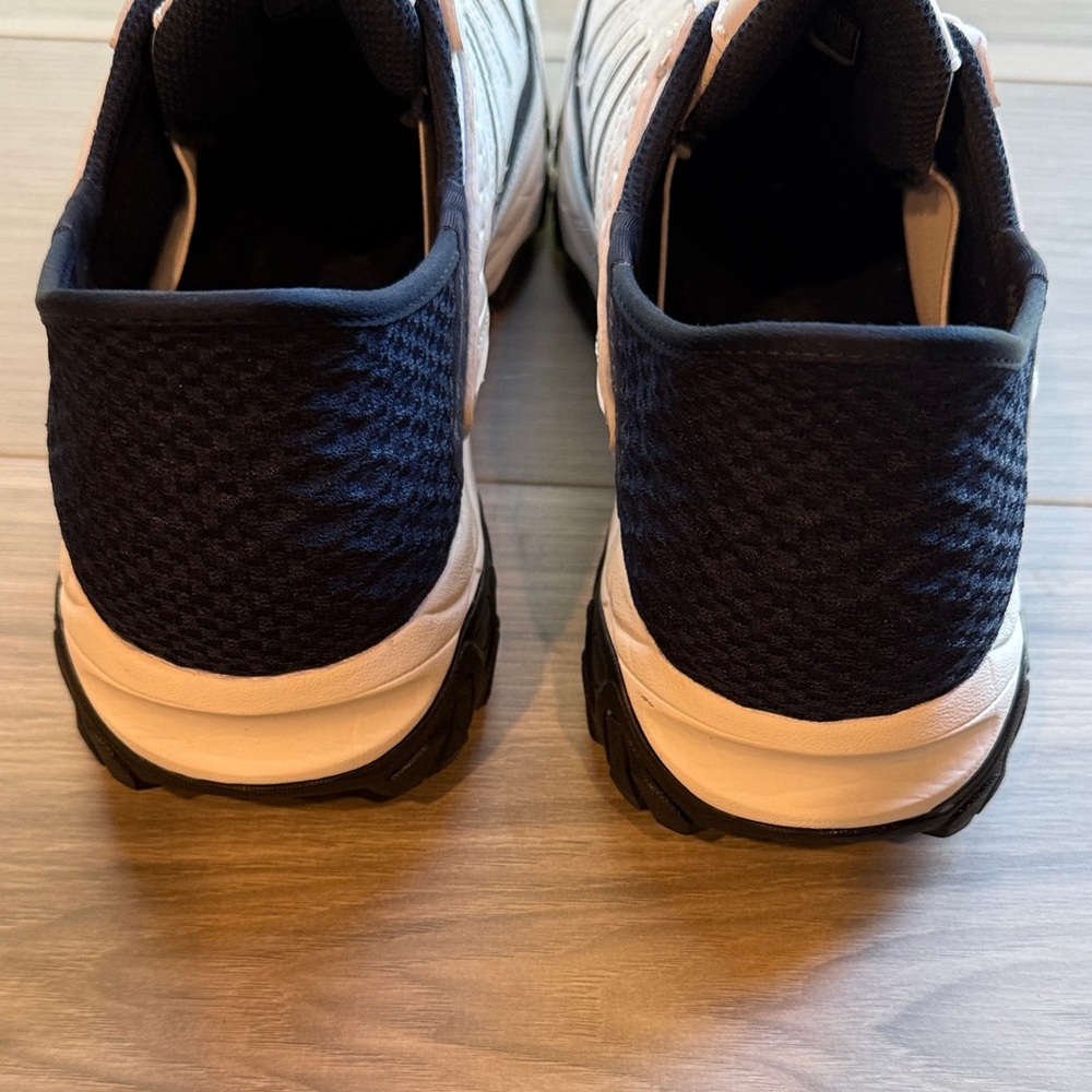 Skechers Men's White/ Navy Afterburn Slip-In Trail Running Sneakers Size 10.5 - Picture 3 of 5